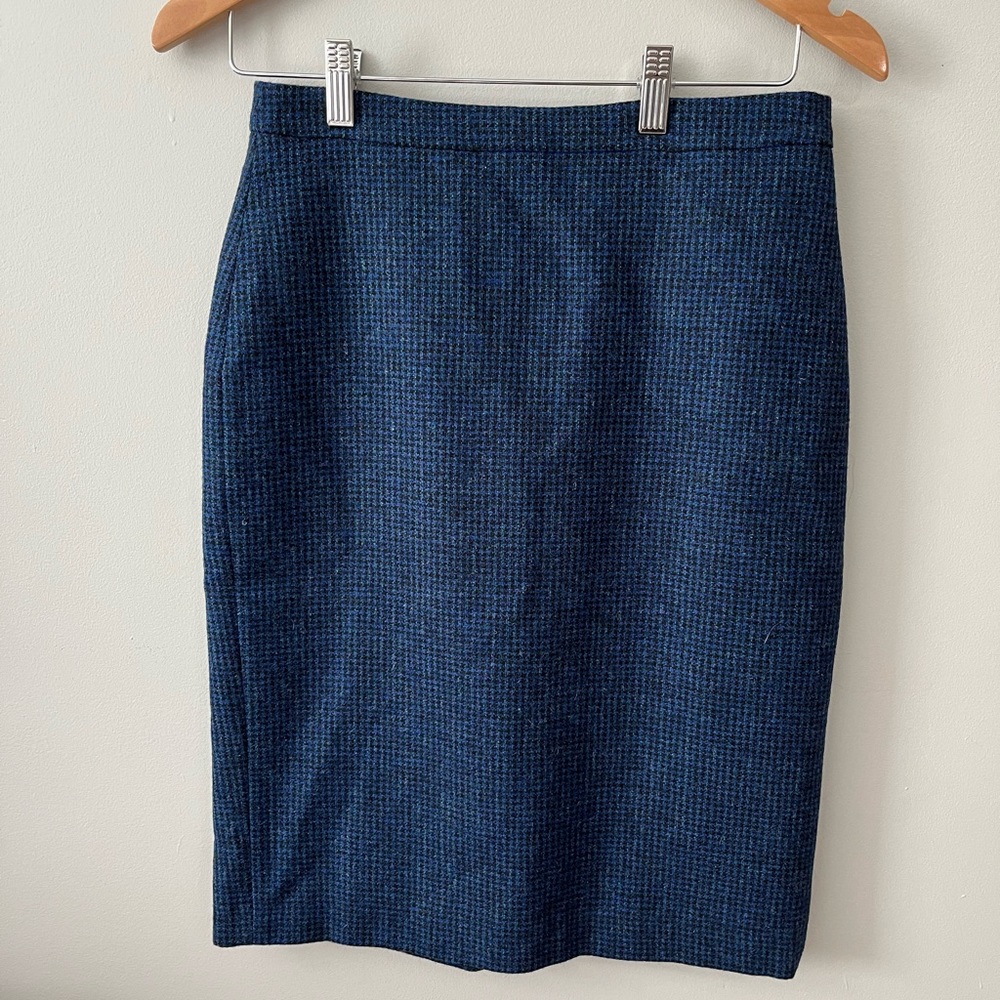 Womens blue skirt
